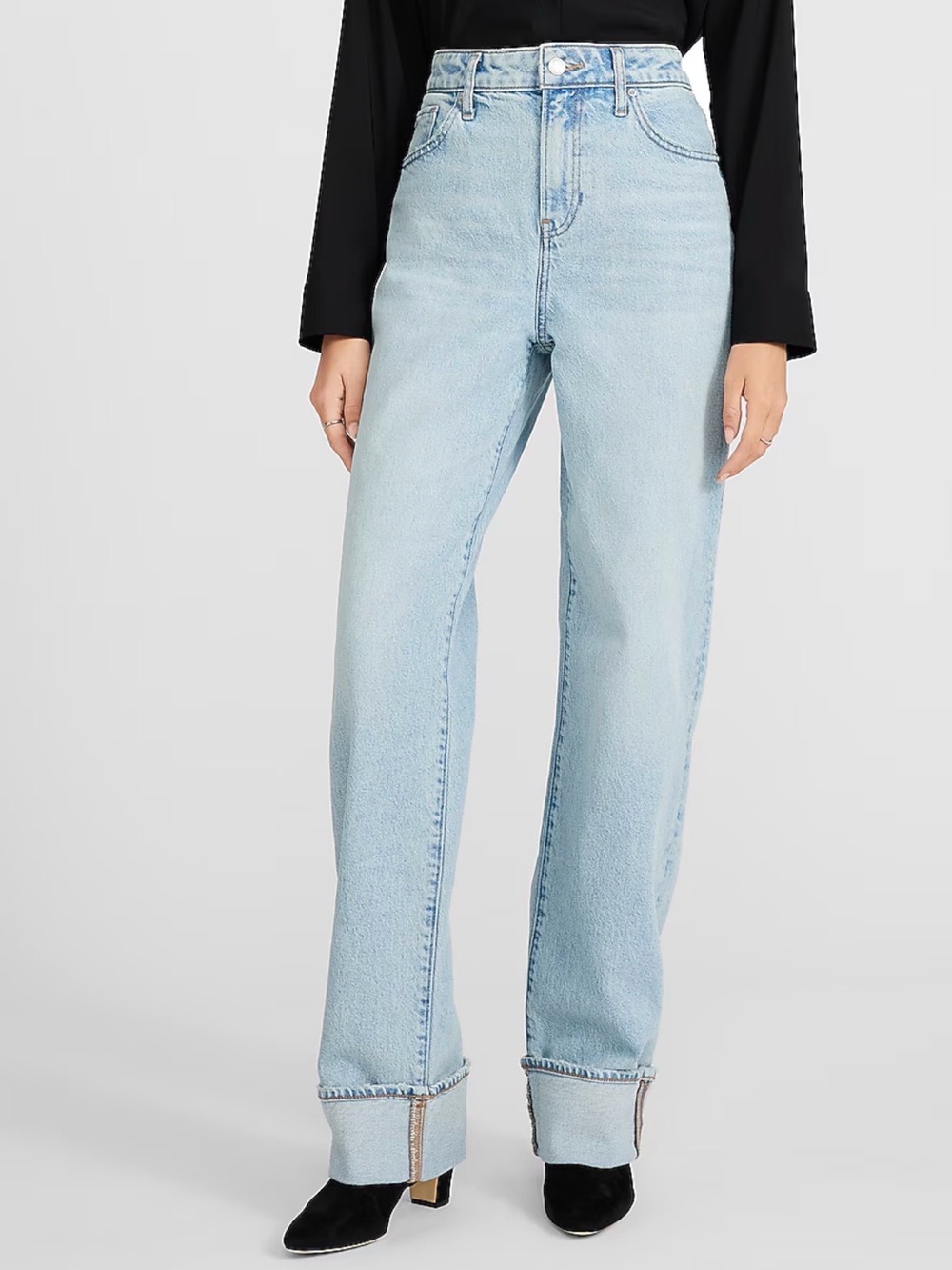 Express Straight-Leg Jeans in Light Blue Wash